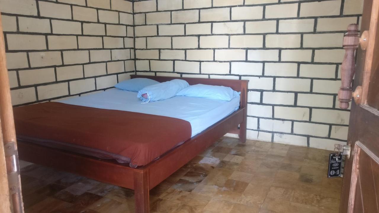 Hotel Kampoeng Drini Brono Exteriör bild