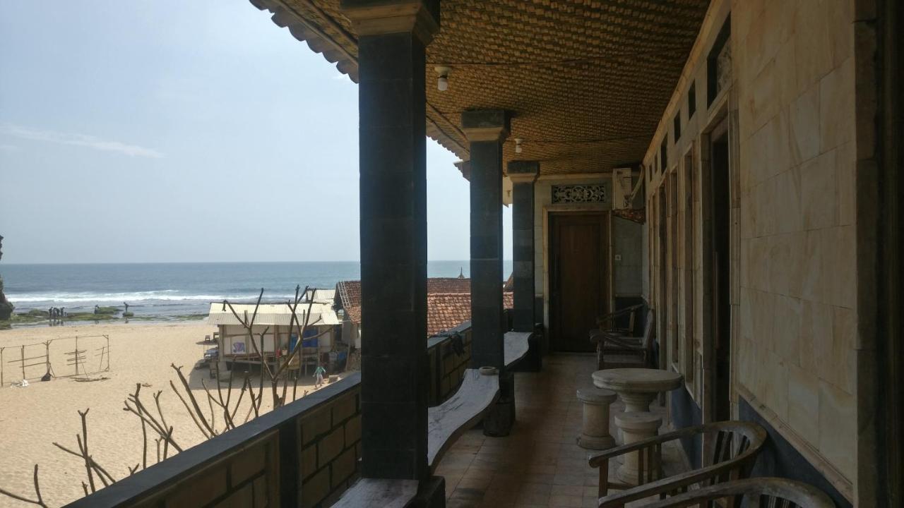 Hotel Kampoeng Drini Brono Exteriör bild
